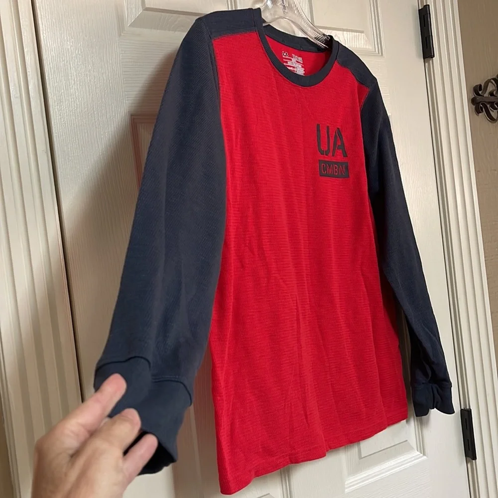 Under Armour Loose size YXL top. Great condition! New without tags - Picture 3 of 6